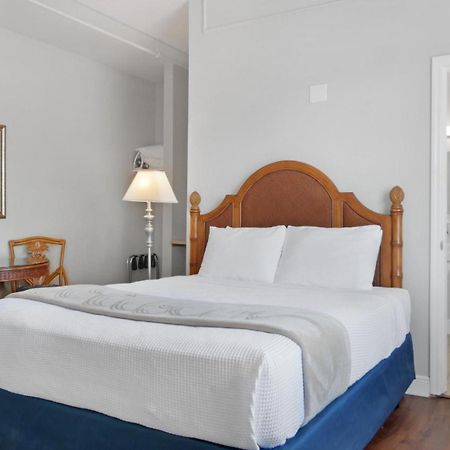 Crystal Bay Historic Hotel سانت بطرسبرج المظهر الخارجي الصورة