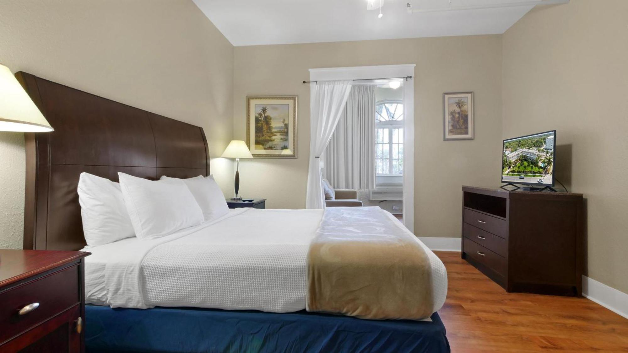 Crystal Bay Historic Hotel سانت بطرسبرج المظهر الخارجي الصورة