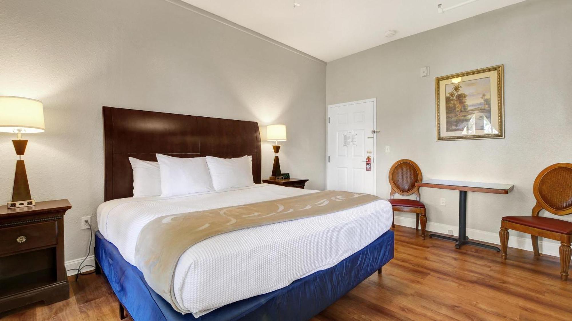 Crystal Bay Historic Hotel سانت بطرسبرج المظهر الخارجي الصورة